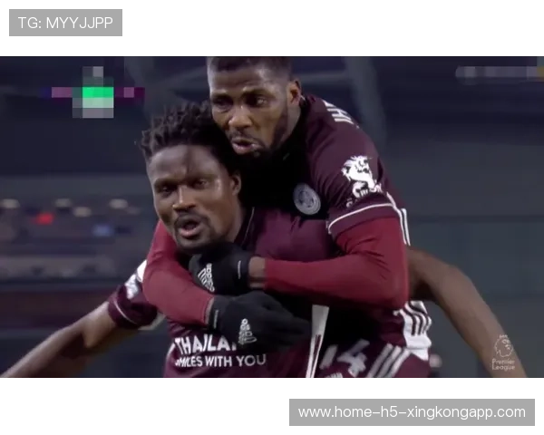 阿森纳门将训练:新门将练习出击与脚下传球发起进攻 阿森纳门将训练:新门将练习出击与脚下传球发起进攻