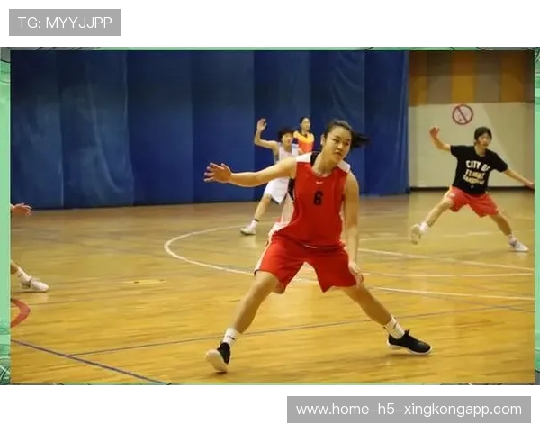 女篮姑娘用团结书写中国传奇，女篮姑娘们