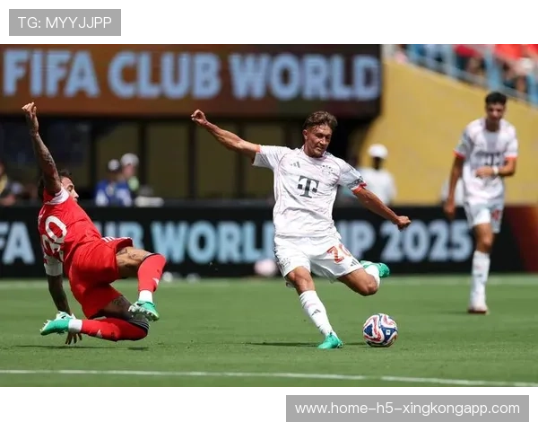 拜仁火力全开,击退博卡青年,拜仁收官战 拜仁火力全开,击退博卡青年,拜仁收官战