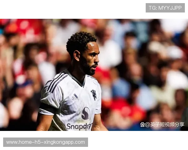 曼联继续深化转会策略,目标冲击欧冠四强席位,曼联转会汇总五年 曼联继续深化转会策略,目标冲击欧冠四强席位,曼联转会汇总五年